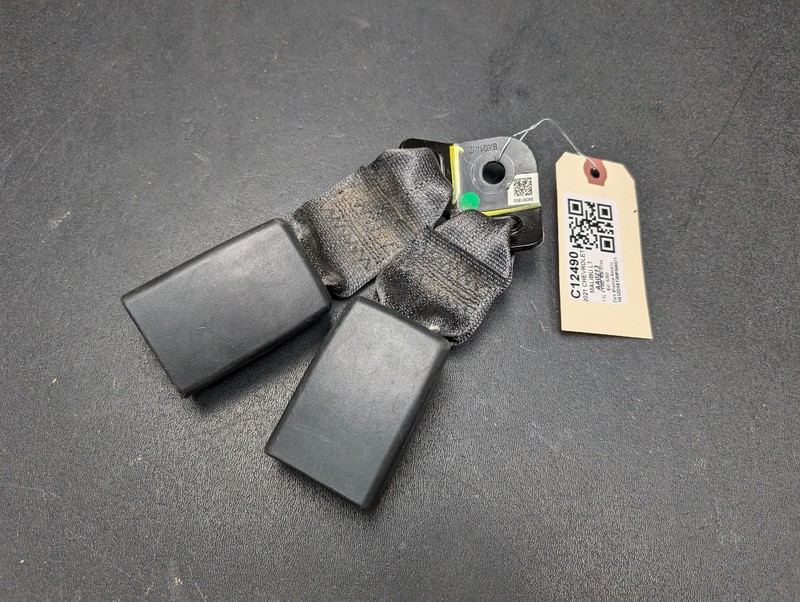 Rear Left Seat Belt Buckle 2021 Chevrolet Malibu 84381800 2020 2022 2023 2024