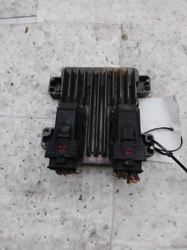 Used Engine Control Module (ECM) fits: 2007 Pontiac G6 Electronic Control Module