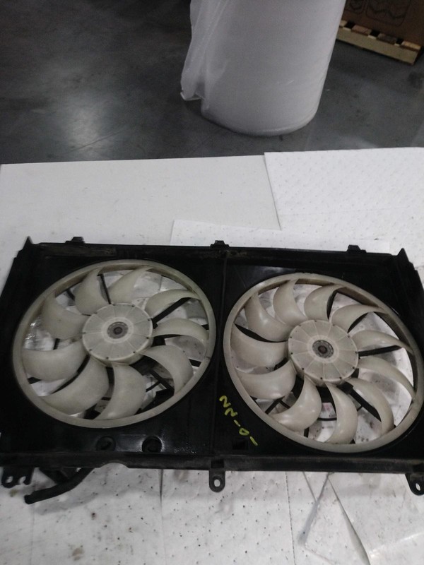 2016 Mitsubishi Outlander Engine Cooling Fan Motor OEM 1355A260 115K Miles