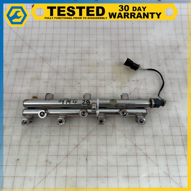 14-19 MASERATI GHIBLI 3.0L engine LEFT AND RIGHT FUEL INJECTOR RAIL PAIR OEM