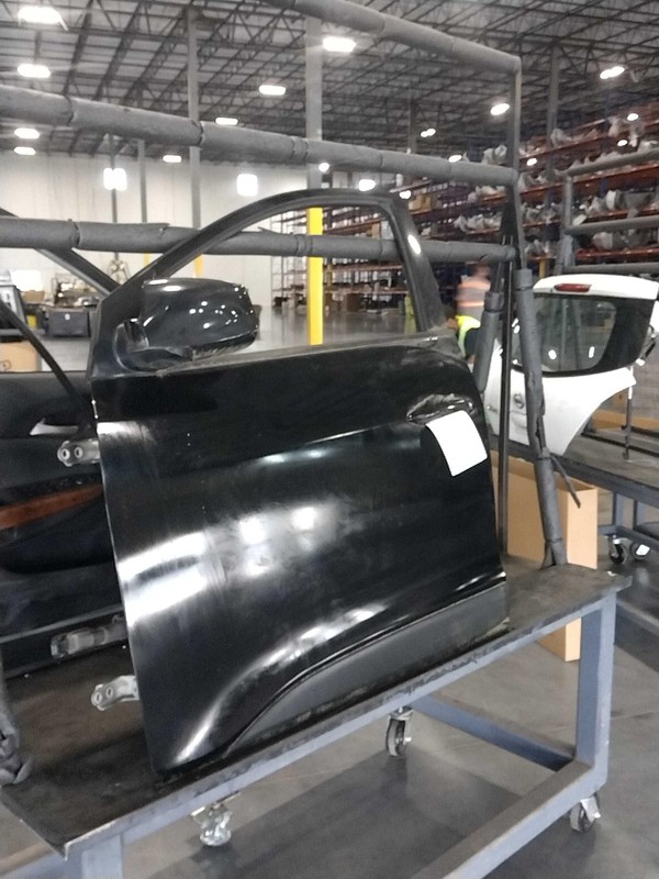 2015 Hyundai Tucson Left Front Door 532967 Used 105k Miles OEM