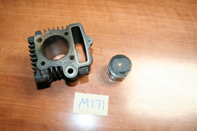 1983 Honda C70 Passport Cylinder Jug Bore Piston47mm Standard OEM 83 D