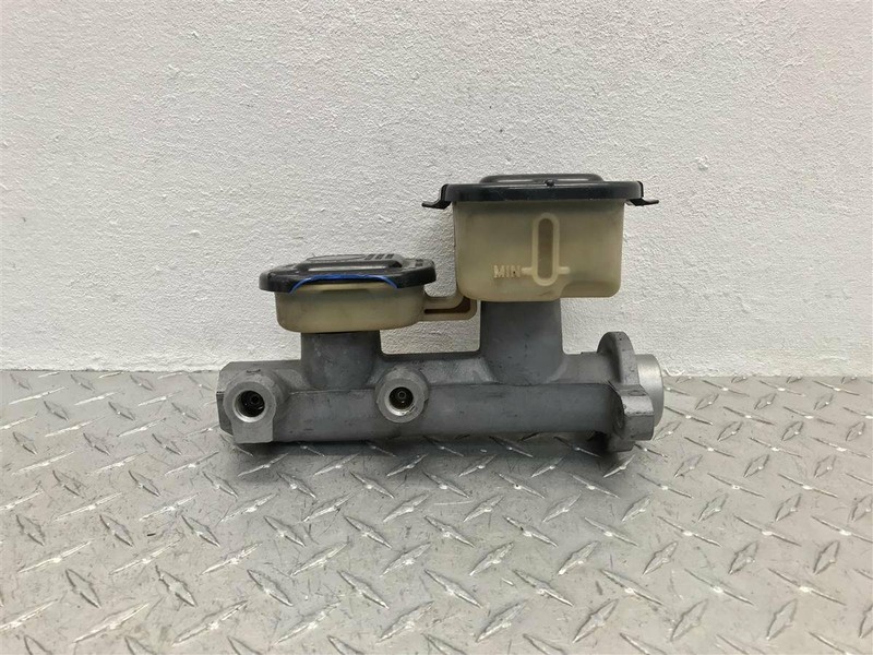 1995 CHEVROLET ASTRO BRAKE MASTER CYLINDER OEM 541-00904