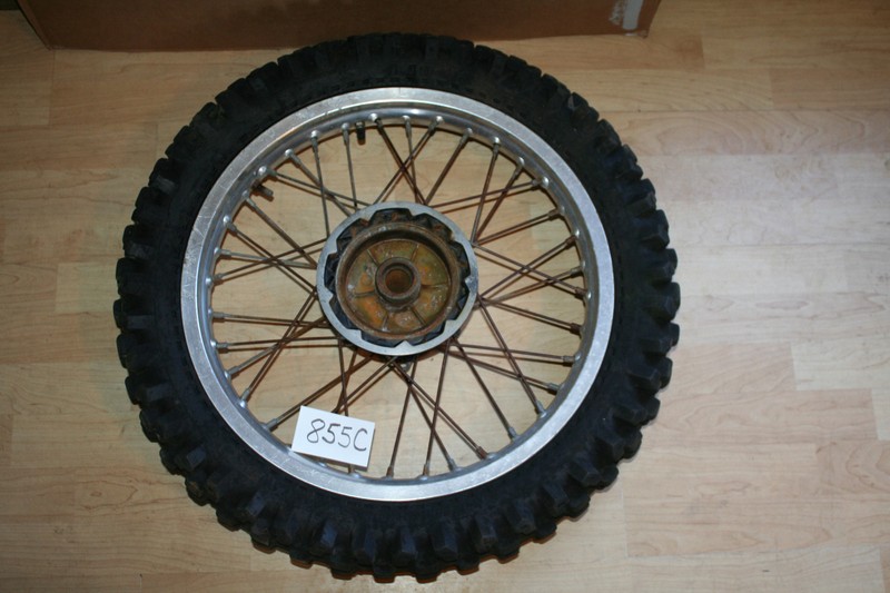 1981 Suzuki RM 125 Rear Wheel Rim Takasago 18x1.85 OEM 81