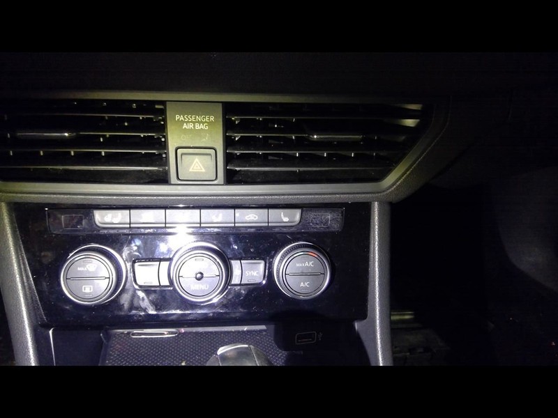 Temperature Control Single Zone Climatic Fits 19-21 JETTA 1707389