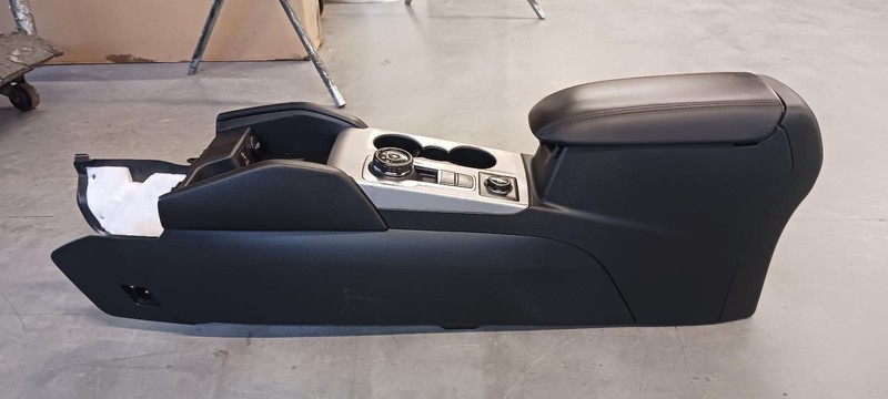 22-'23 FORD BRONCO SPORT Front floor Console OEM Grade A condition!