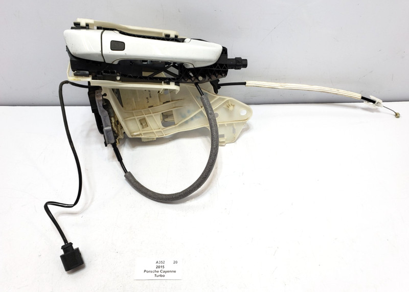✅ 11-18 OEM Porsche Cayenne 958 Front Right Door Lock Latch Actuator W/ Handle*