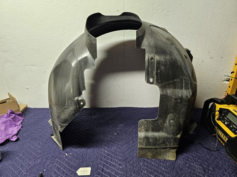 2012-2018 FORD FOCUS FRONT LEFT DRIVER SIDE FENDER LINER