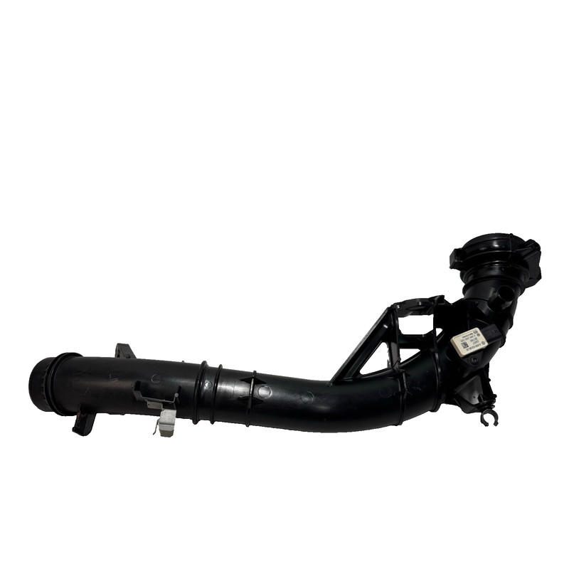 📌2019 - 2025 MERCEDES A220 W177 INTERCOOLER AIR INLET HOSE TUBE A2600900700 OEM