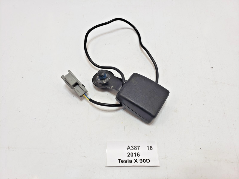 ✅ 16-20 OEM Tesla Model X Rear Left Driver 2nd Row Seat Belt Buckle Black