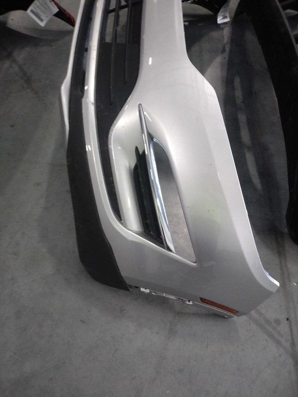 2015 Lincoln MKC Silver Front Bumper Assembly OEM 313817 64000 Miles