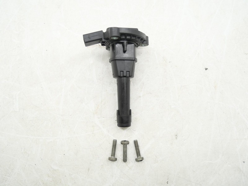 Used Engine Oil Fluid Level Sensor Module Unit 2014-2015 Audi RS7 C7 OEM