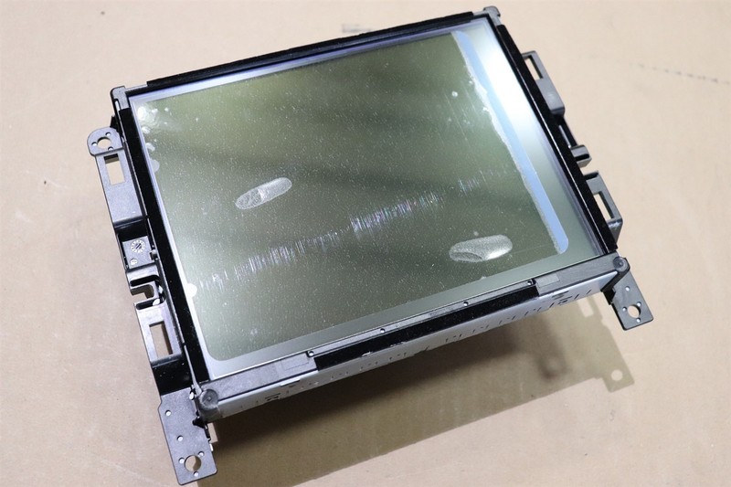 OEM 8.4" Radio 68270682ZE Dash Display Touch Screen Head Unit LCD VP4 NA Harman