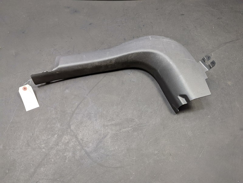 Front Right Door Sill Scuff Plate 2017 Chevrolet Trax 95260624 2015 2016 - 2021