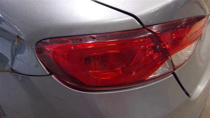 Driver Tail Light Sedan Quarter Panel Mounted Fits 15-16 200 3306813