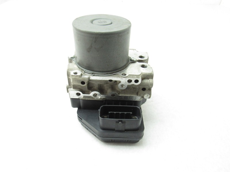 Lexus RC F 2015 ABS Anti Lock Brake System Module Pump 15-19 ; :A