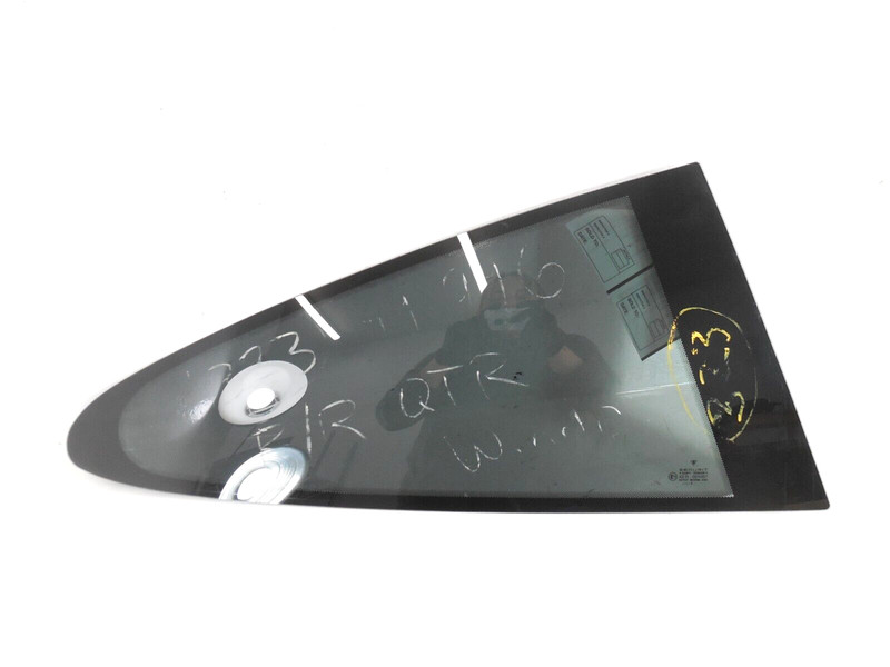 1999-2005 Porsche 911 996 Coupe Rear Quarter Window Glass Passenger Right OEM