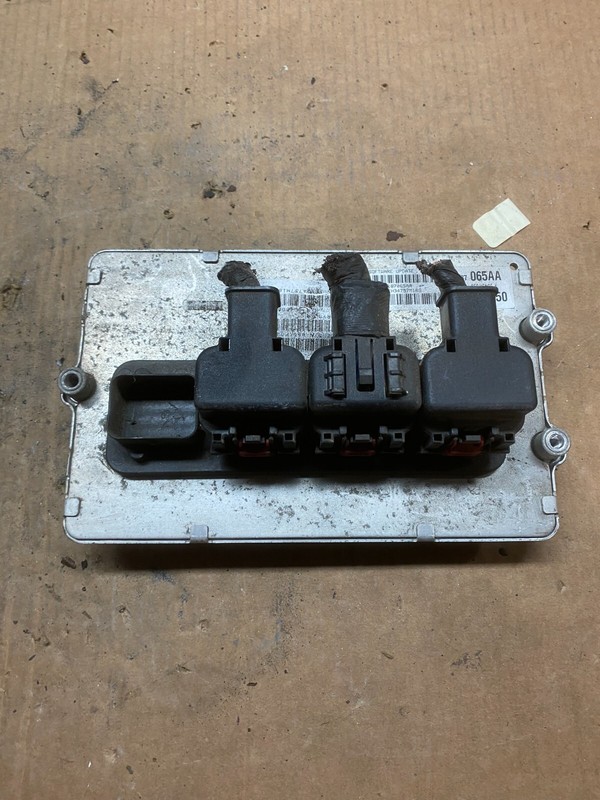 2006 Dodge Magnum Charger 2.7L Engine Control Unit ECU H5014 DG1