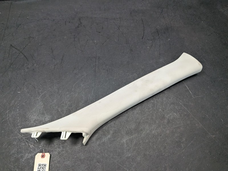 Front Right A-Pillar Trim Panel 2019 Infiniti QX50 76911-5NA0A 2020 2021 - 2024