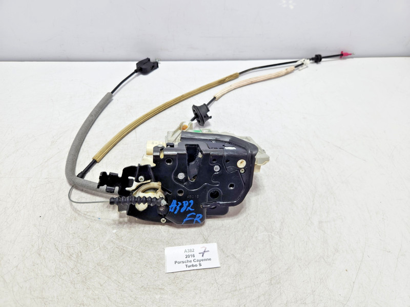 ✅ 15-18 OEM Porsche Cayenne Turbo S 958 Front Right Lock Latch Actuator