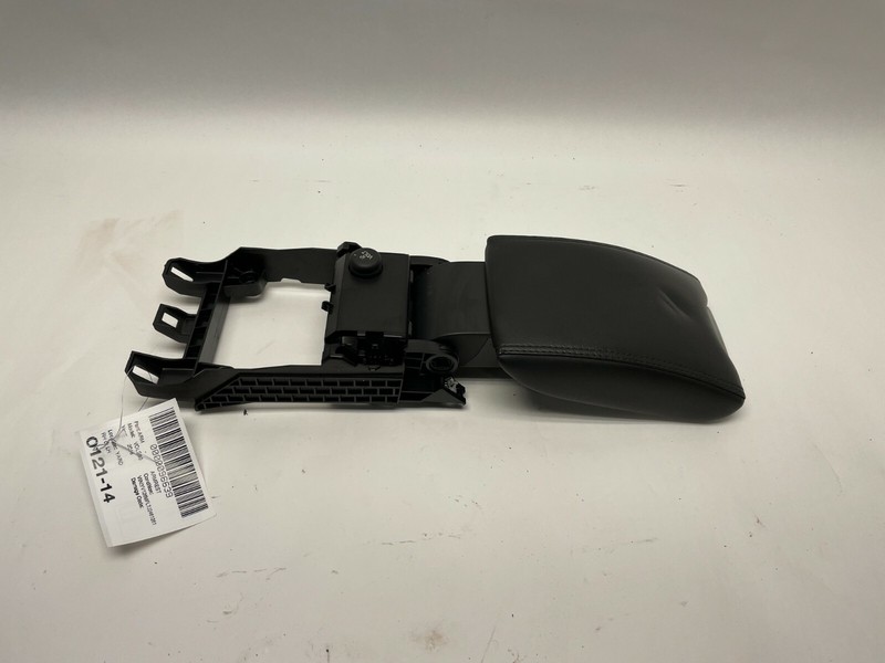 2018 Volvo S60 OEM Black Leather Armrest Console Lid S60 V60