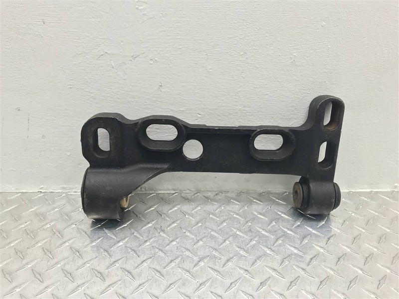 02-06 ENVOY XL PASSENGER LOWER CONTROL ARM MOUNTING BRACKET OEM 512-01443R
