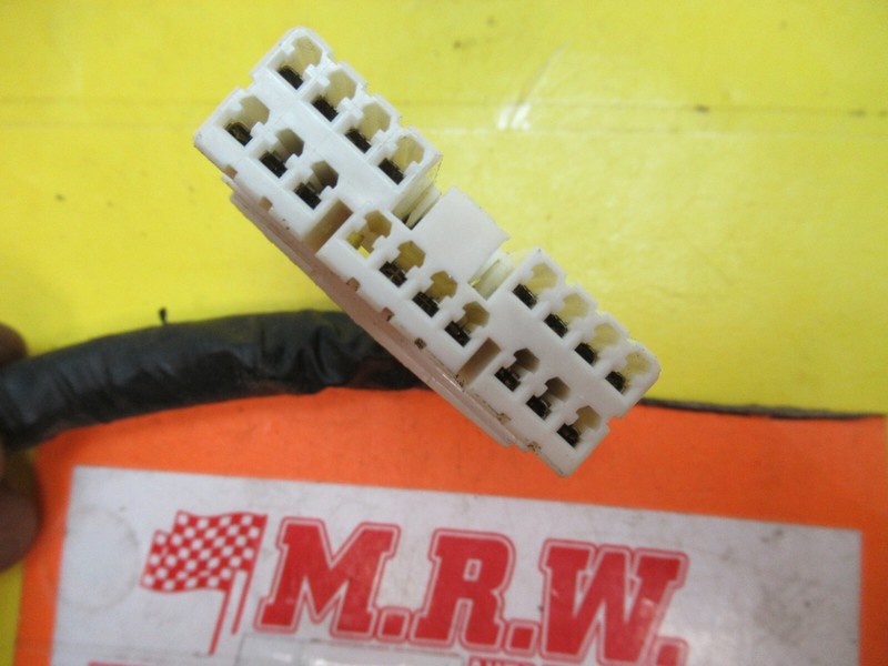 COMPUTER CRUISE CONTROL MODULE WIRE PLUG off for 97 98 99 00 01 HYUNDAI TIBURON
