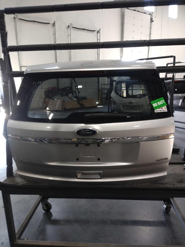 Used Deck Lid fits: 2013 Ford Explorer wiper spoiler power lift w/rear view came