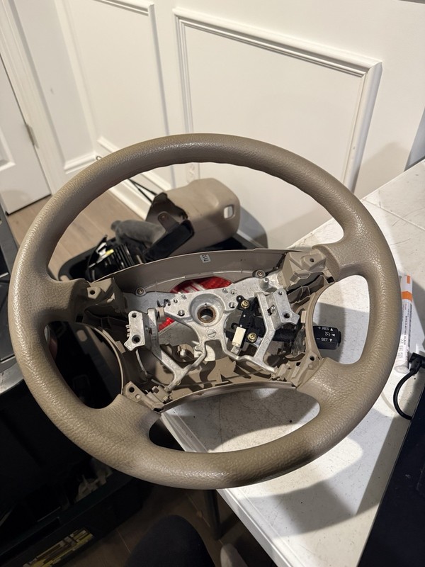 2005 TOYOTA SIENNA STEERING WHEEL LEATHER