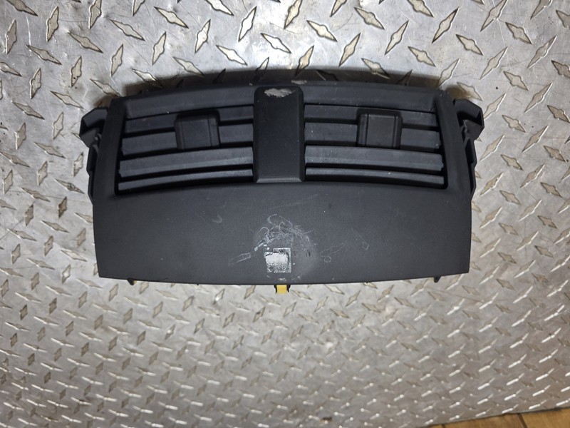 06-12 Toyota Rav4 Center Vent Assembly Tested Oem