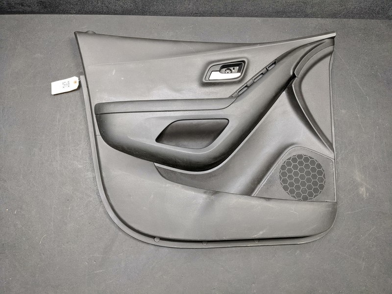Front Driver Left Door Trim Panel 2017 Chevrolet Trax 42565293 42496230 18-2021