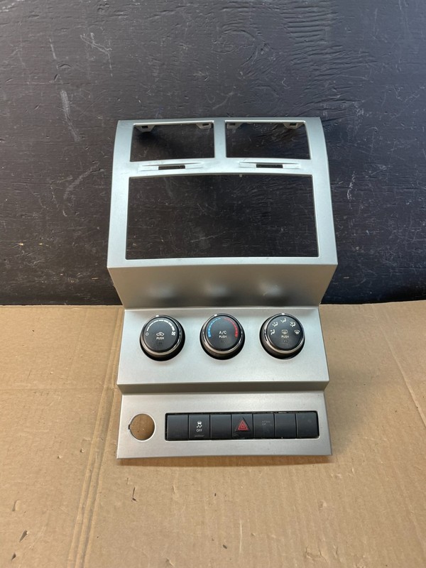 2007 to 2012 Dodge Nitro Dash Climate Temperature Control Radio Bezel ac2269 DG
