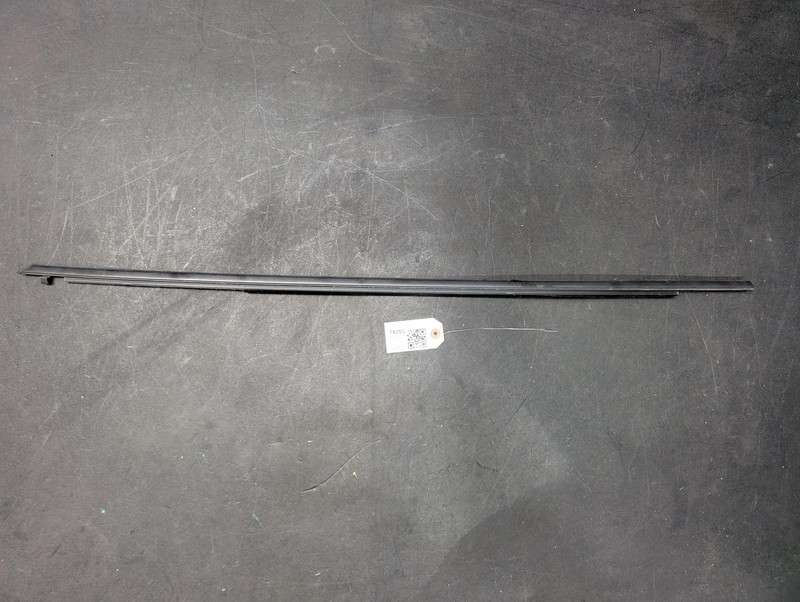 Rear Right Door Window Belt Molding 2020 Toyota RAV4 75730-0R050 2019 2021 -2024