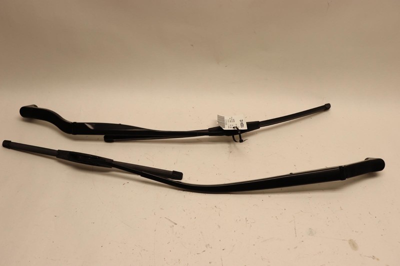 2019-2023 INFINITI QX50 QX55 FRONT LEFT & RIGHT WINDSHIELD WIPER ARM PAIR OEM