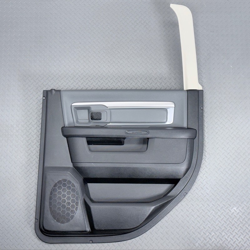 ✅ 2013-24 RAM 1500 Classic 2500 3500 Crew Cab SLT OEM REAR RIGHT DOOR TRIM PANEL