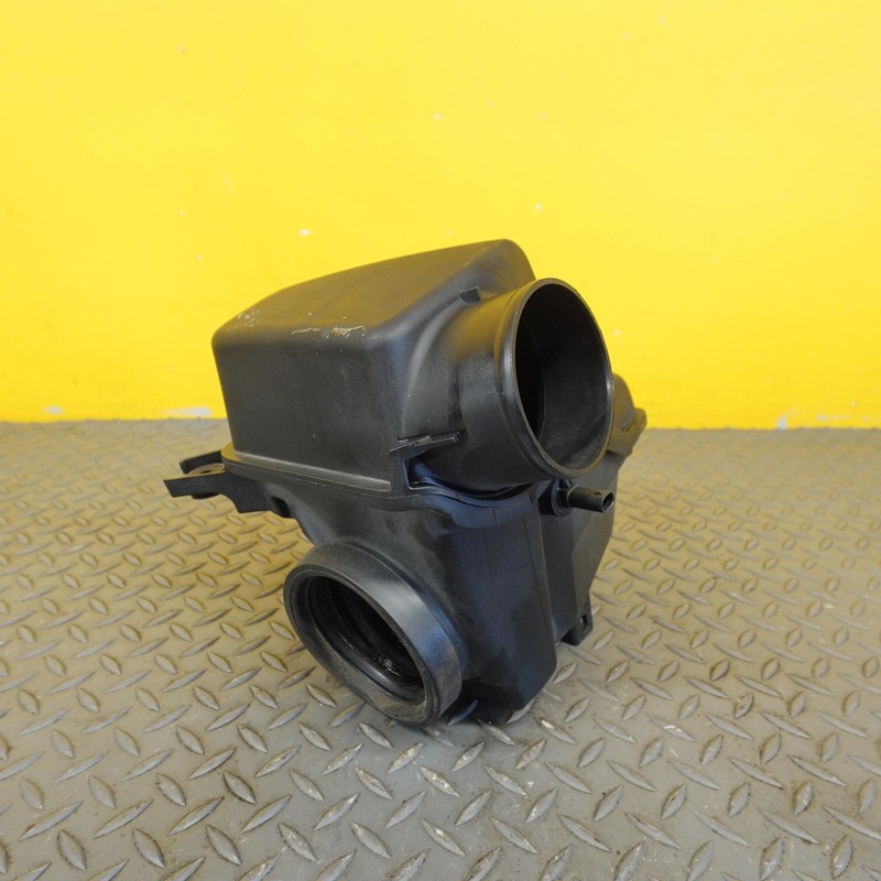 2021-2025 CHRYSLER PACIFICA ENGINE AIR CLEANER INTAKE RESONATOR BOX 68235293AB