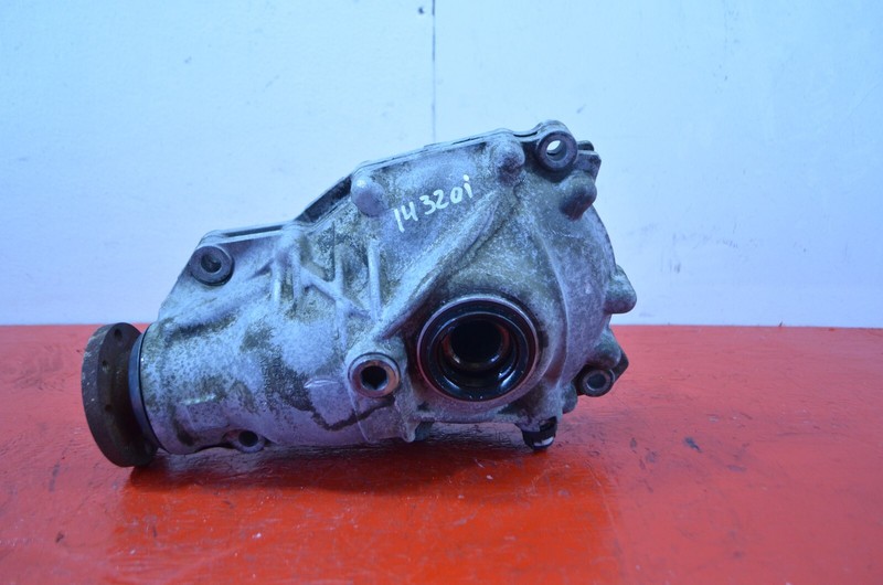 12-18 BMW F30 320I 2.0L AWD FRONT DIFFERENTIAL CARRIER OEM