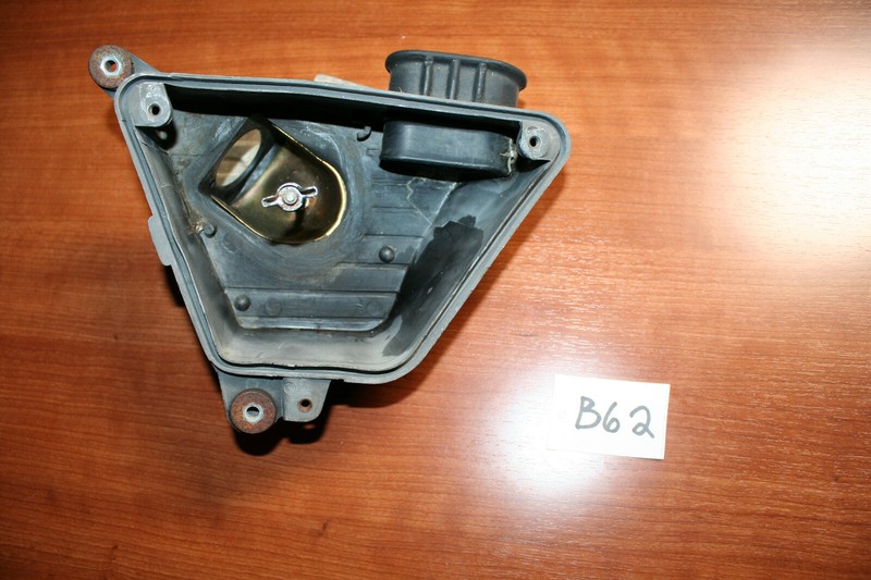 1981 Honda XL 185S Air Cleaner Box Housing OEM 81 C