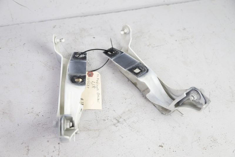 14-17 Maserati Ghibli Front Left & Right Side Hood Support Hinge 60k