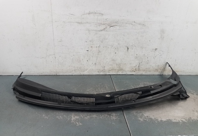 2001 Chevy Camaro Z28 Windshield Cowl #6779 Y2