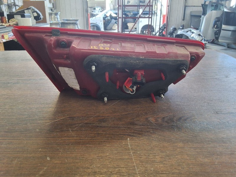 Passenger Tail Light S LED Lid Mounted Fits 16-18 OPTIMA 3475402