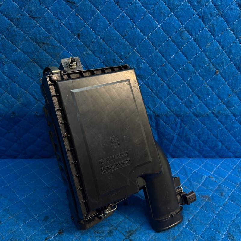 2007-2017 Lexus LS460 LS600 XF40 Air Intake Cleaner Filter Box Right 1770538081