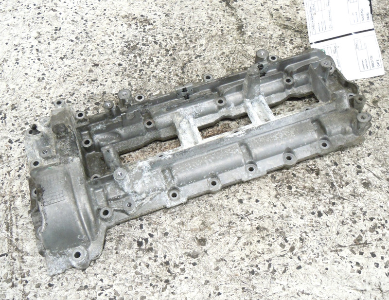 2012 12 Mercedes-Benz GL350 Engine Valve Cover Driver Left OEM