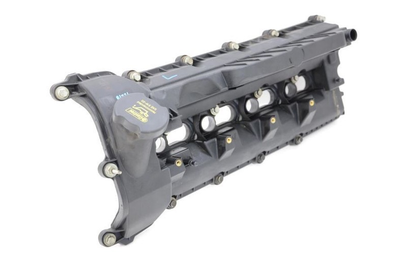 2010-2013 Range Rover Sport HSE Driver Left Side Valve Cover with Cap 8W936P052A