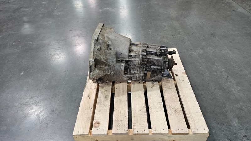 2000 BMW Z3 S62 5 speed Transmission#97647 T3