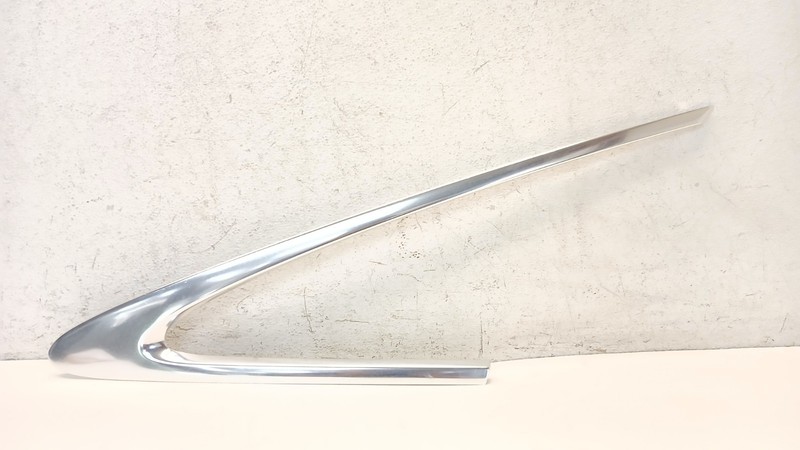 10-15 JAGUAR X351 XJ XJL XJR QUARTER GLASS WINDOW TRIM RIGHT REAR OEM 082024B