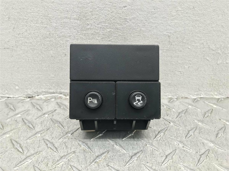03-06 CADILLAC ESCALADE TAHOE YUKON PARK ASSIST/TRAC CNTRL SWITCH OEM 15176678