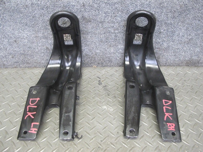 2012-2020 MERCEDES R172 SLK SLC FRONT LEFT & RIGHT RADIATOR SUPPORT BRACKET SET