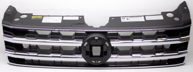OEM Volkswagen Atlas Grille Trim Cracked 3CN853651