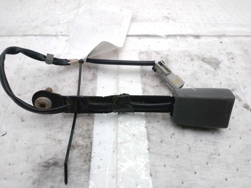 Used Front Right Seat Belt Front fits: 2005 Jeep Liberty bucket seat driver buck
